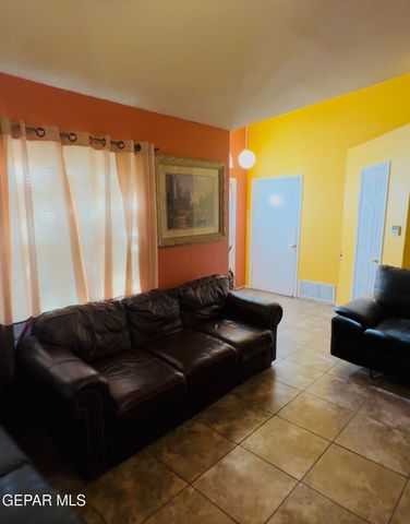 1228 Colina De Oro Street, Horizon City, TX 79928