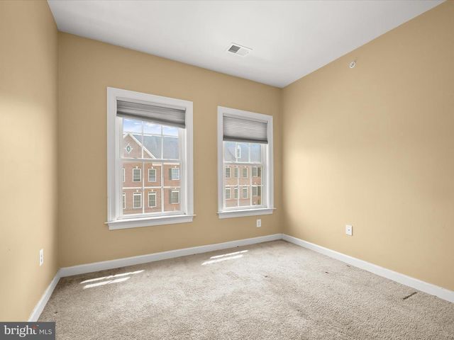 4951 COLLINGTONS BOUNTY DR, Bowie, MD 20720