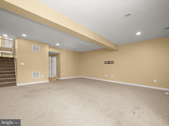4951 COLLINGTONS BOUNTY DR, Bowie, MD 20720