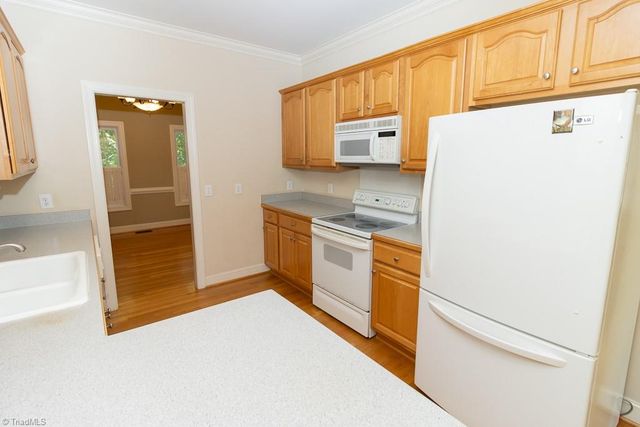 7560 Strawberry Road, Summerfield, NC 27358