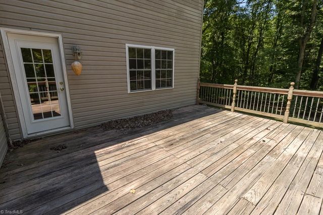 7560 Strawberry Road, Summerfield, NC 27358