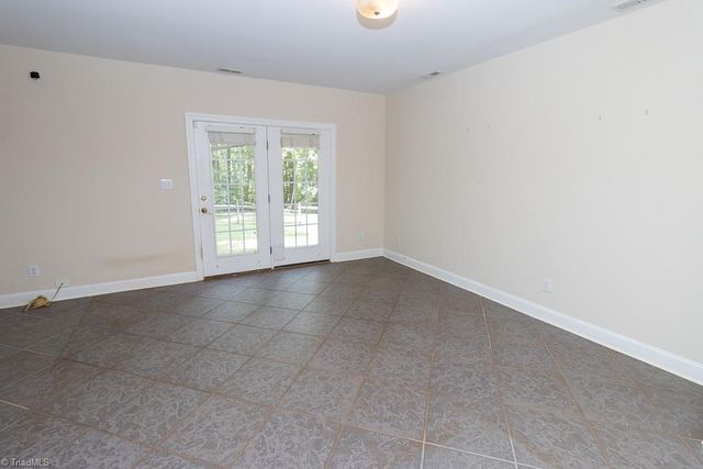 7560 Strawberry Road, Summerfield, NC 27358
