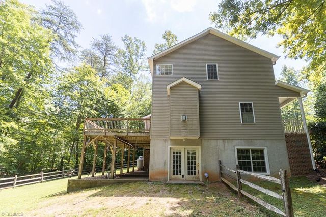 7560 Strawberry Road, Summerfield, NC 27358