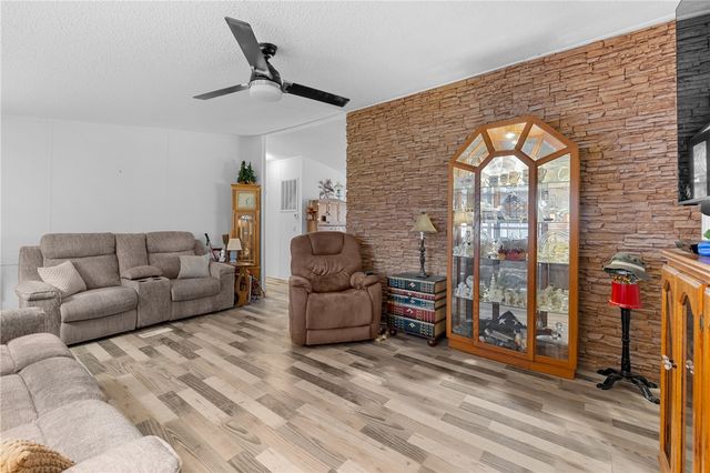 164 Peachtree Lane, Seneca, SC 29678