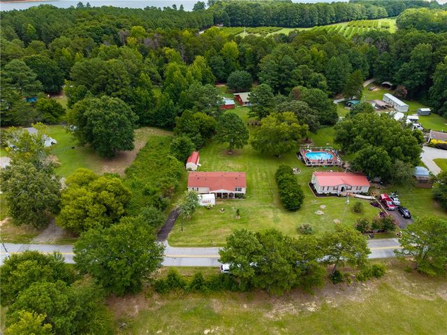 164 Peachtree Lane, Seneca, SC 29678
