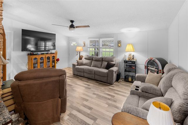 164 Peachtree Lane, Seneca, SC 29678