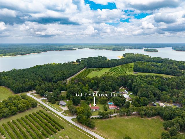 164 Peachtree Lane, Seneca, SC 29678