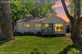 4142 Royal Avenue, Berkley, MI 48072
