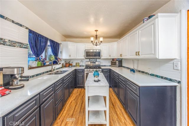 2164 Outer Hwy 2 Highway S, Wrightwood, CA 92397