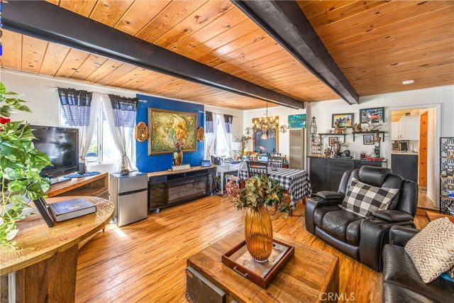 2164 Outer Hwy 2 Highway S, Wrightwood, CA 92397