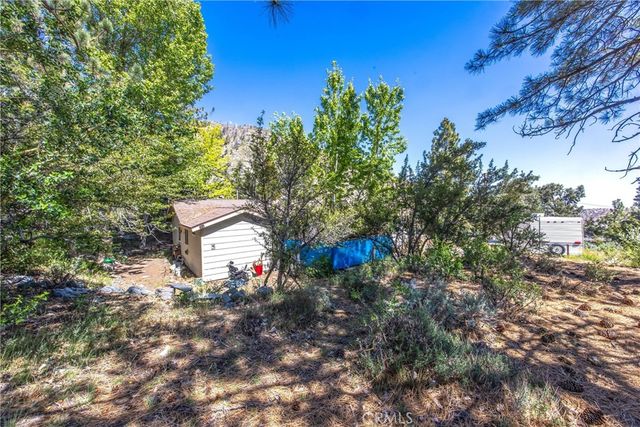 2164 Outer Hwy 2 Highway S, Wrightwood, CA 92397
