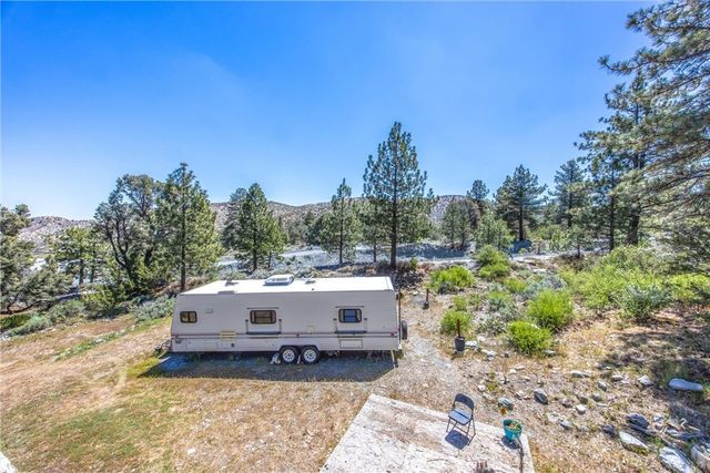 2164 Outer Hwy 2 Highway S, Wrightwood, CA 92397
