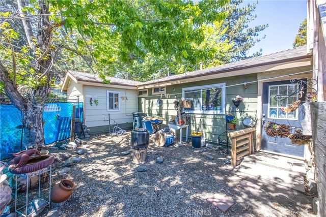 2164 Outer Hwy 2 Highway S, Wrightwood, CA 92397