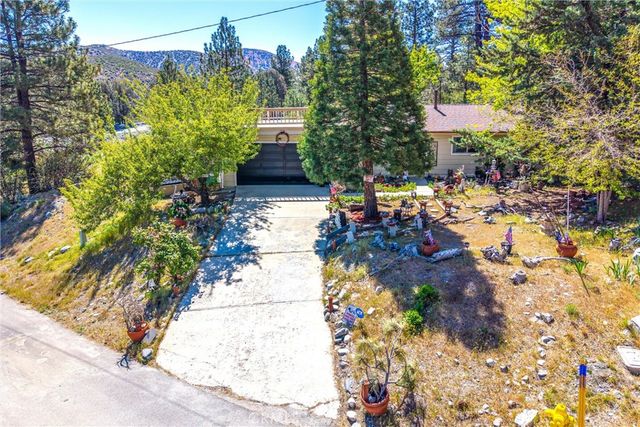 2164 Outer Hwy 2 Highway S, Wrightwood, CA 92397