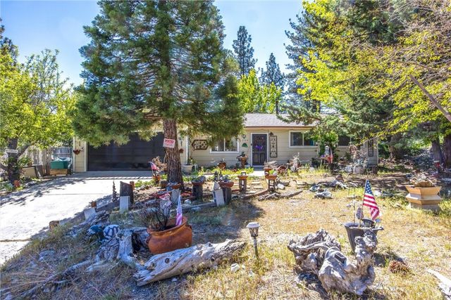 2164 Outer Hwy 2 Highway S, Wrightwood, CA 92397
