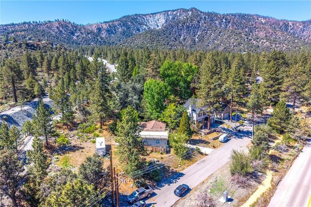 2164 Outer Hwy 2 Highway S, Wrightwood, CA 92397