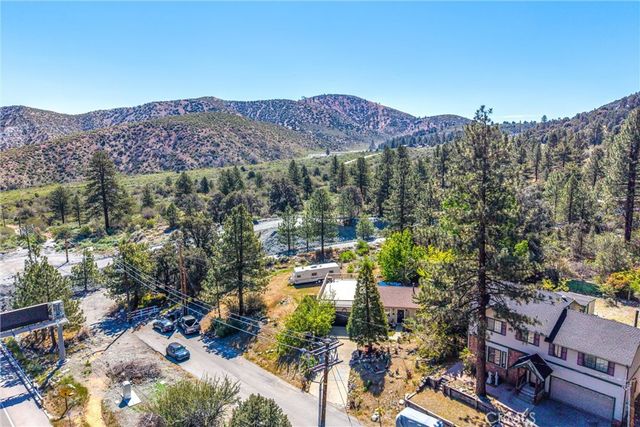 2164 Outer Hwy 2 Highway S, Wrightwood, CA 92397