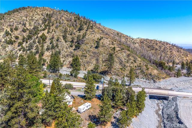 2164 Outer Hwy 2 Highway S, Wrightwood, CA 92397
