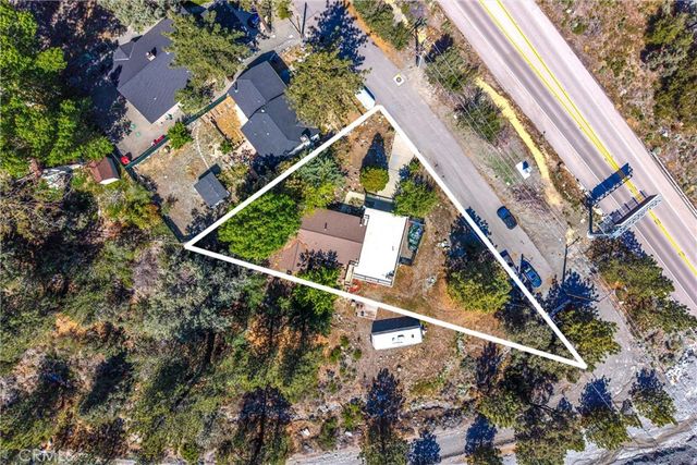 2164 Outer Hwy 2 Highway S, Wrightwood, CA 92397