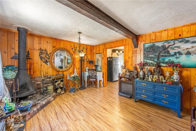 2164 Outer Hwy 2 Highway S, Wrightwood, CA 92397