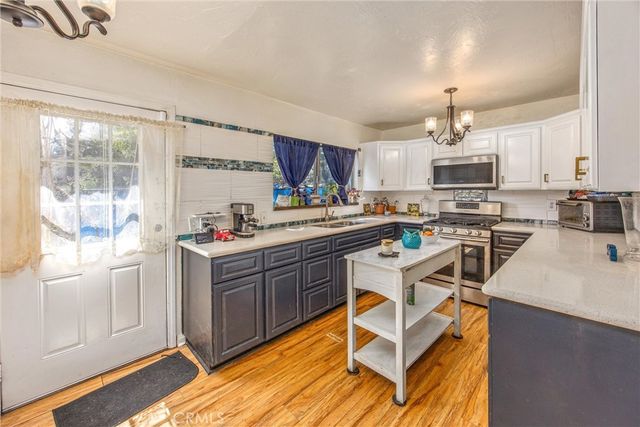 2164 Outer Hwy 2 Highway S, Wrightwood, CA 92397