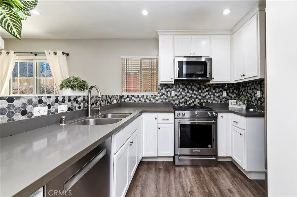 17525 Bodkin, Lake Elsinore, CA 92530