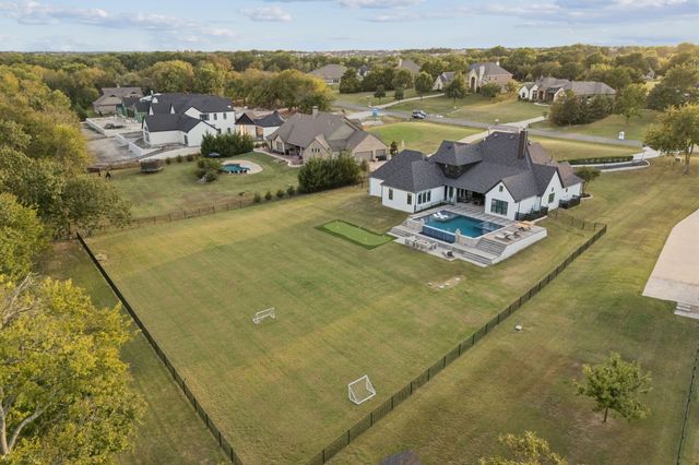 4644 Lake Breeze Drive, Mckinney, TX 75071