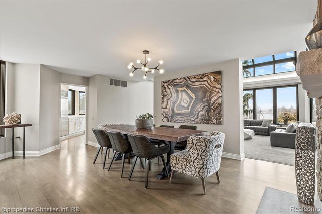 4912 Oakwood Court, Commerce Twp, MI 48382