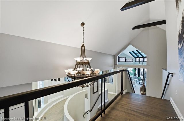 4912 Oakwood Court, Commerce Twp, MI 48382