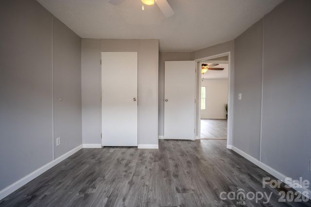 2932 23rd Avenue NE, Hickory, NC 28601