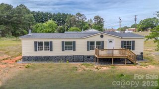 2932 23rd Avenue NE, Hickory, NC 28601