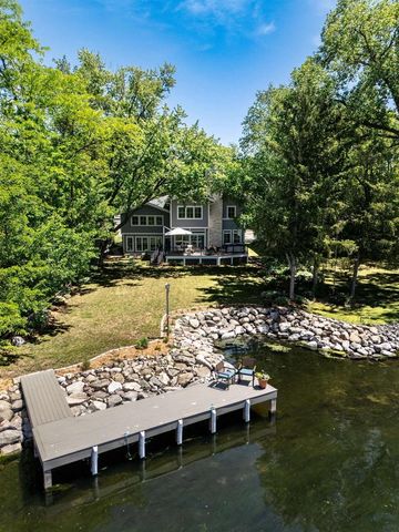 6201 Winnequah Road, Monona, WI 53716