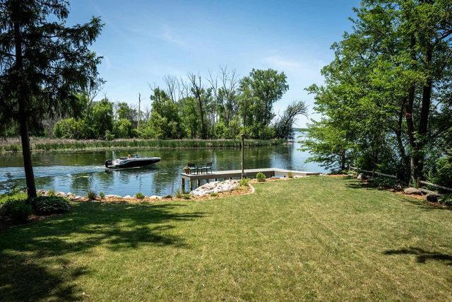 6201 Winnequah Road, Monona, WI 53716