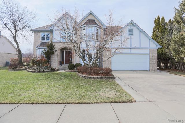 46349 Coachwood Drive, Shelby Charter Township, MI 48315