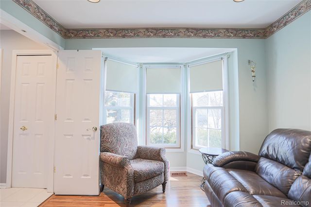 46349 Coachwood Drive, Shelby Charter Township, MI 48315