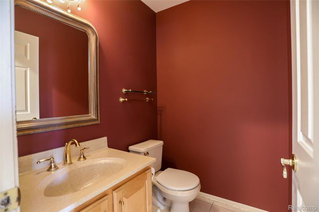 46349 Coachwood Drive, Shelby Charter Township, MI 48315