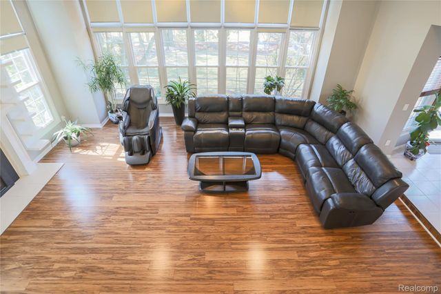 46349 Coachwood Drive, Shelby Charter Township, MI 48315