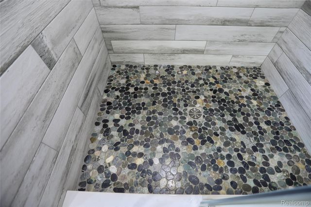 46349 Coachwood Drive, Shelby Charter Township, MI 48315