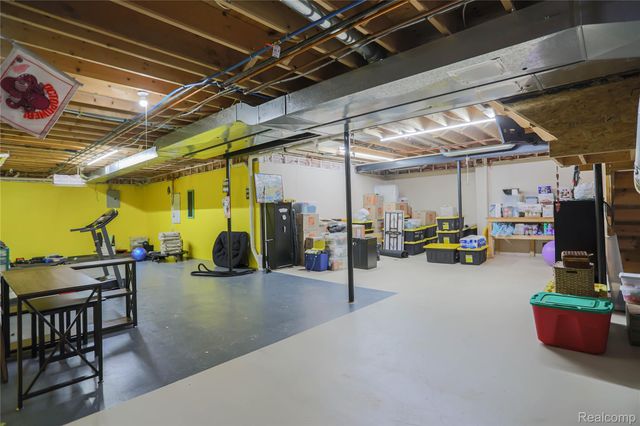 46349 Coachwood Drive, Shelby Charter Township, MI 48315