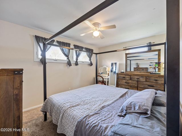 706 Vernon Drive, Jacksonville, NC 28540