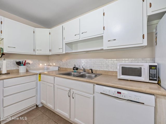 706 Vernon Drive, Jacksonville, NC 28540