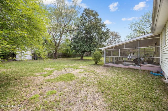 706 Vernon Drive, Jacksonville, NC 28540