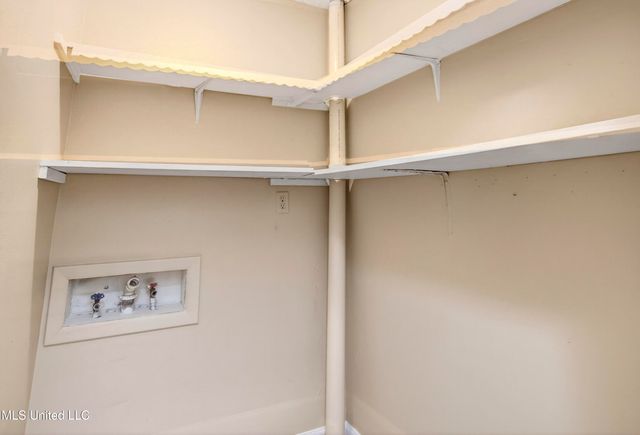 3815 Pineview Drive, Pascagoula, MS 39581