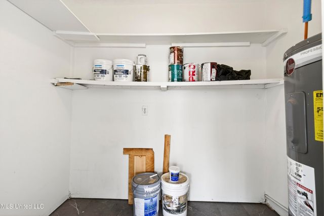 3815 Pineview Drive, Pascagoula, MS 39581