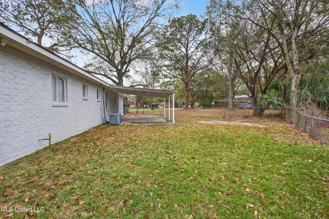 3815 Pineview Drive, Pascagoula, MS 39581