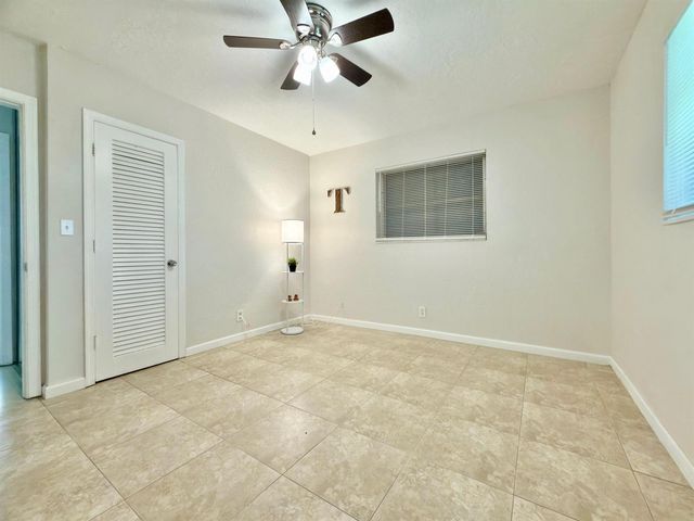 4510 NW 46th Street, Tamarac, FL 33319