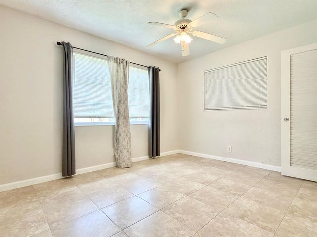 4510 NW 46th Street, Tamarac, FL 33319