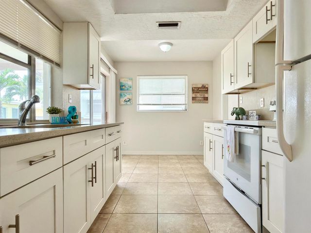 4510 NW 46th Street, Tamarac, FL 33319