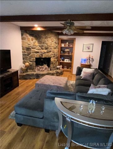 821 N Forrest Drive, Sellersburg, IN 47172