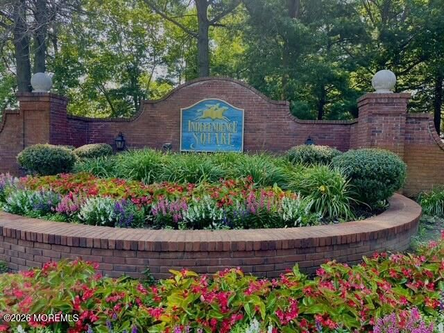 2 Whistler Drive 8, Freehold, NJ 07728